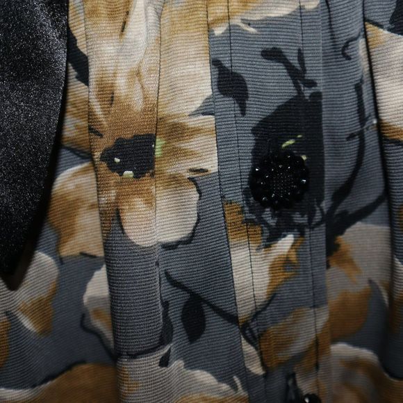 Uncle Frank Black Scoop Neck Gray Floral Long Sleeve Dress with Belt Size XS - Picture 4 of 7